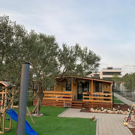 Kamp Karla & Bruno Hotel Sveti Filip i Jakov Exterior photo